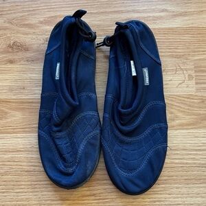 Fresko Swim Shoes - Size 11 (EUR 44)